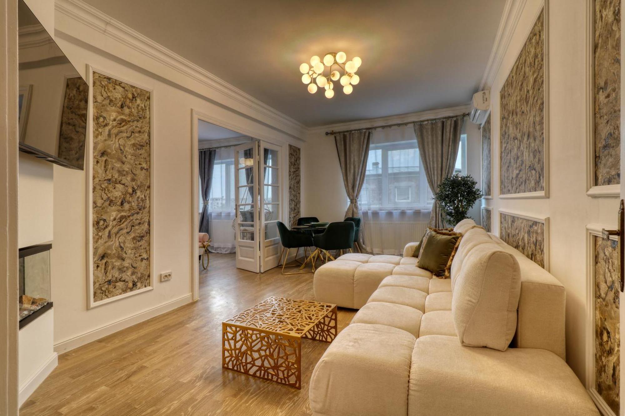 Neo-Classic Design Near Downtown Bucarest Esterno foto